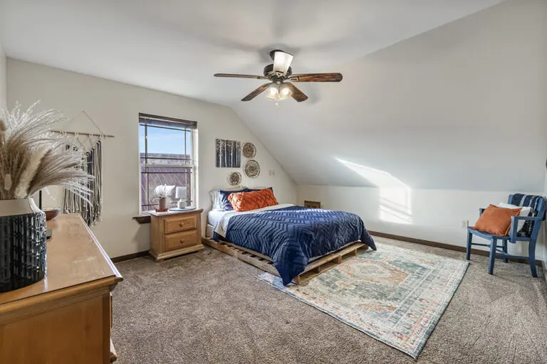 32_5b3720e4-df7b-4a2c-96c5-471c1be6377f